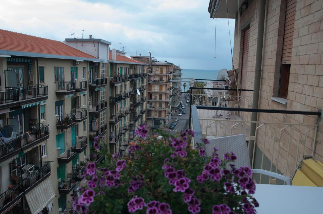 La Fenice 萨莱诺 外观 照片